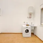 Brisas- 2 Min Apartment *